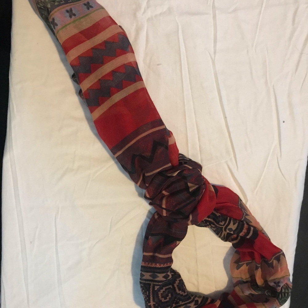 Scarf - Picture 4 of 4